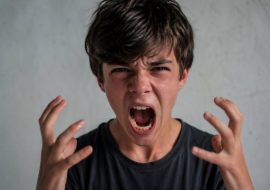 La crise de colère chez l'adolescent